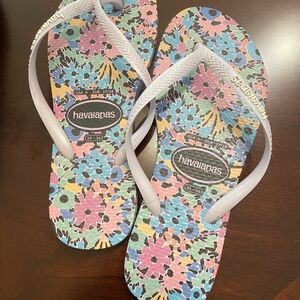 Havaianas Multicolor Floral Sandals